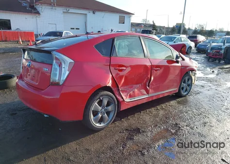 2015 Toyota Prius Persona Series Special Edition z USA, uszkodzony, nr VIN JTDKN3DU1F0418861